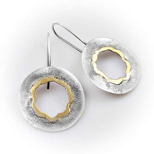 Kolczyki koła srebrne z nutą złota na zamykanym biglu