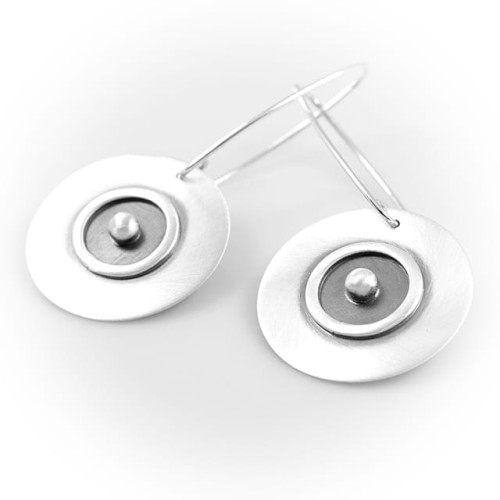 Wytworne kolczyki srebrne na długim biglu Biżuteria Autorska GRZESIŃSKI