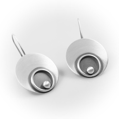 Artystyczne kolczyki ze srebra