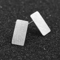 Minimalistyczne kolczyki sztyftowe prostokąty