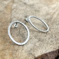Owalne kolczyki srebrne oksydowane ręcznie wykonane