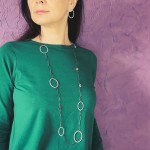 Naszyjnik artystyczny o surowym charakterze - wyjątkowa długość