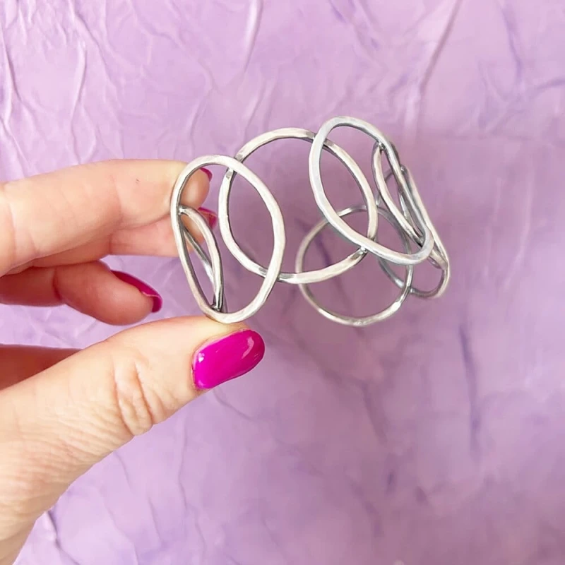 Biżuteria srebrna handmade – bransoletka z owalnych elementów