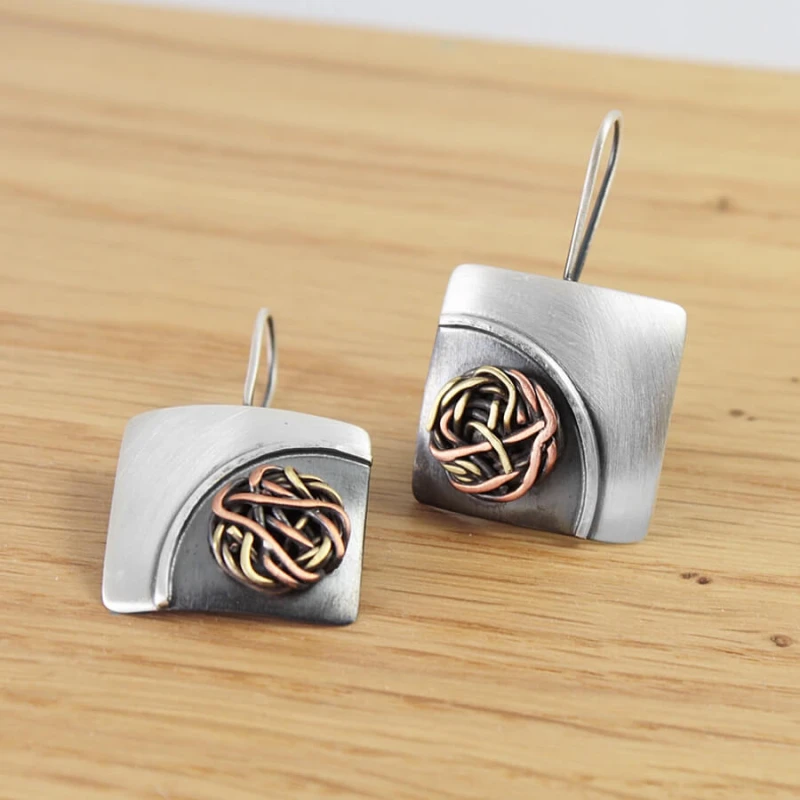 Srebrne kolczyki handmade z miedzią i mosiądzem, geometryczne kwadraty