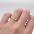 Delikatny pierścionek damski srebro 925 lekki i subtelny