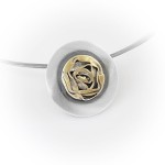 Naszyjnik srebrny z różyczką pozłacaną  